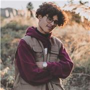 Profesor con amplio material creativo y técnico, con 4 años de experiencia en el sector audiovisual. Al día de todas las novedades